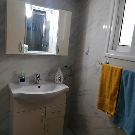 Elenas 1 Bedroom In Center * Limasol