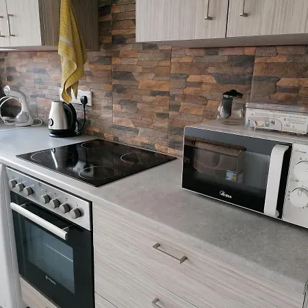Elenas 1 Bedroom In Center Apartment
