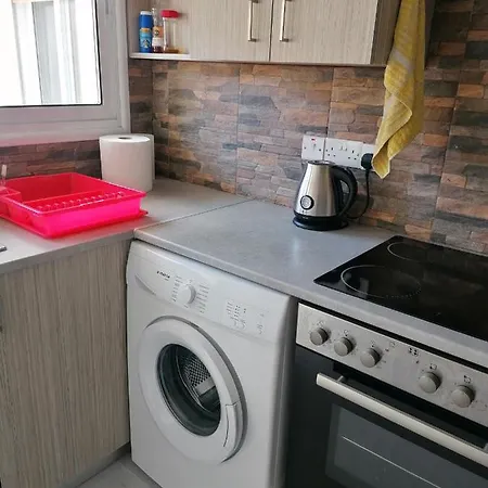 Elenas 1 Bedroom In Center דירה *